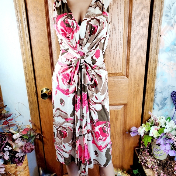 SILK Banana republic floral print mock wrap dress - Picture 1 of 9